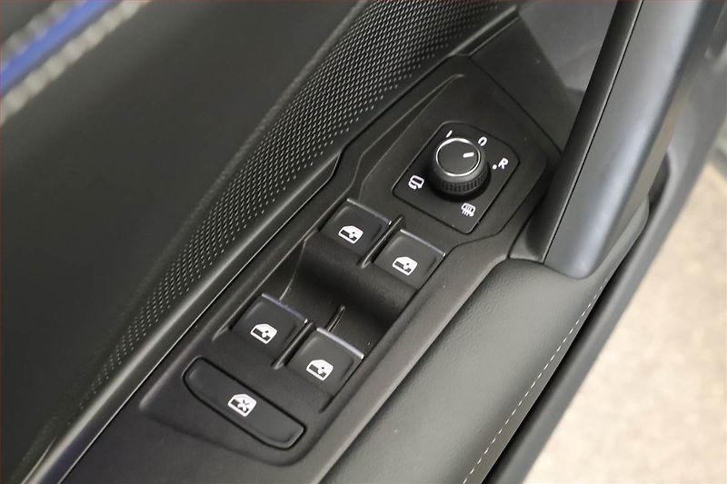 Volkswagen Tiguan (2025) 2.0 TDI, R-Line, kůže - fotka 21 z 22