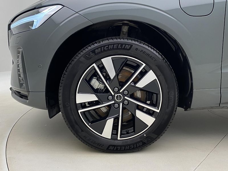 Volvo XC60 T8 AWD RECHARGE PLUS DARK CZ - fotka 38 z 66