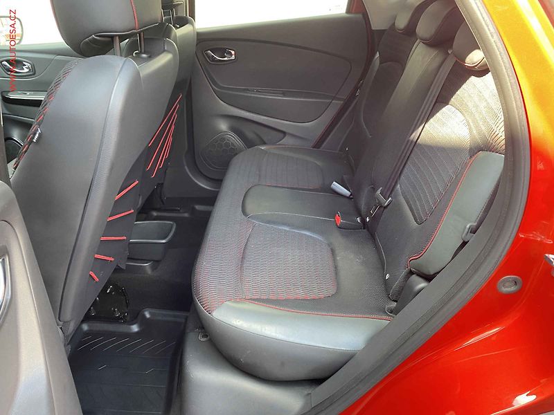 Renault Captur (2014) 1.2 TCe, ČR, Helly Hansen - fotka 10 z 16
