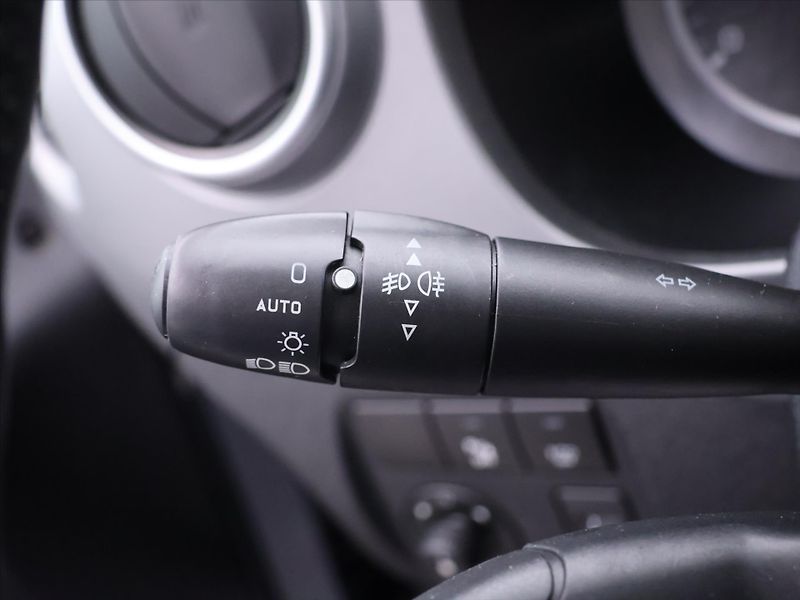 Citroën Berlingo 1,2 PT 81kW XTR Multispace 1Ma - fotka 17 z 33