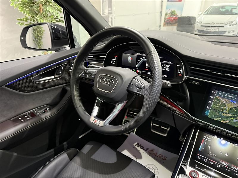 Audi SQ7 4,0   TFSI 507HP MATRIX B&O ČR - fotka 24 z 41