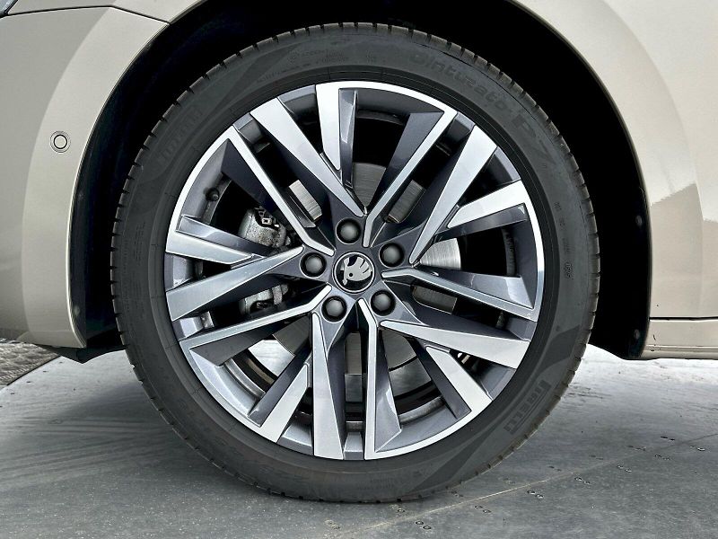 Škoda Octavia (2025) DSG 2.0TDI 110kW Top Selection - fotka 35 z 35