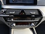 BMW Řada 5 3,0 3.0 530d Park. Kamera DPH - náhled 25