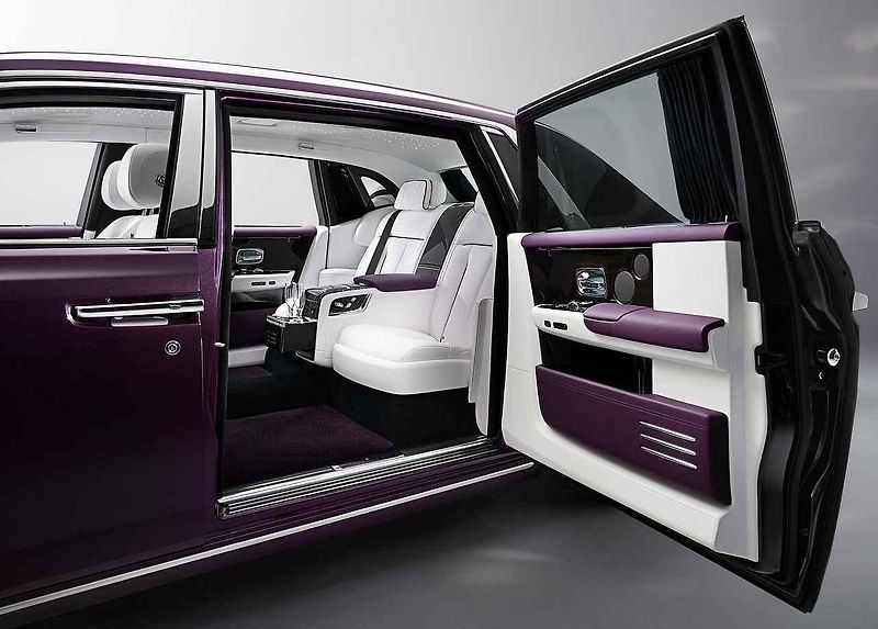 Rolls-Royce Ghost.