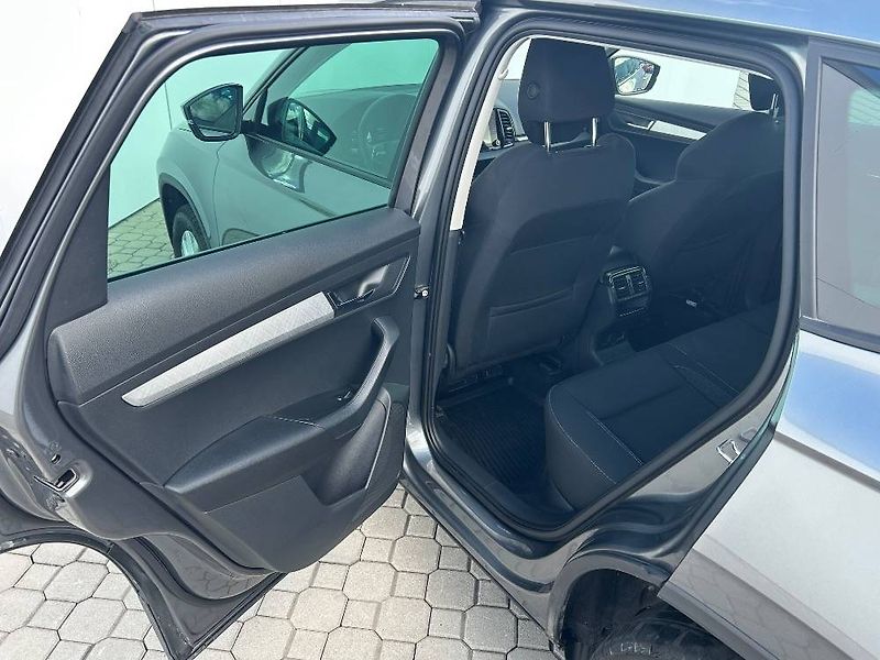 Škoda Karoq Fresh 7DSG 1,5TSI - fotka 7 z 24
