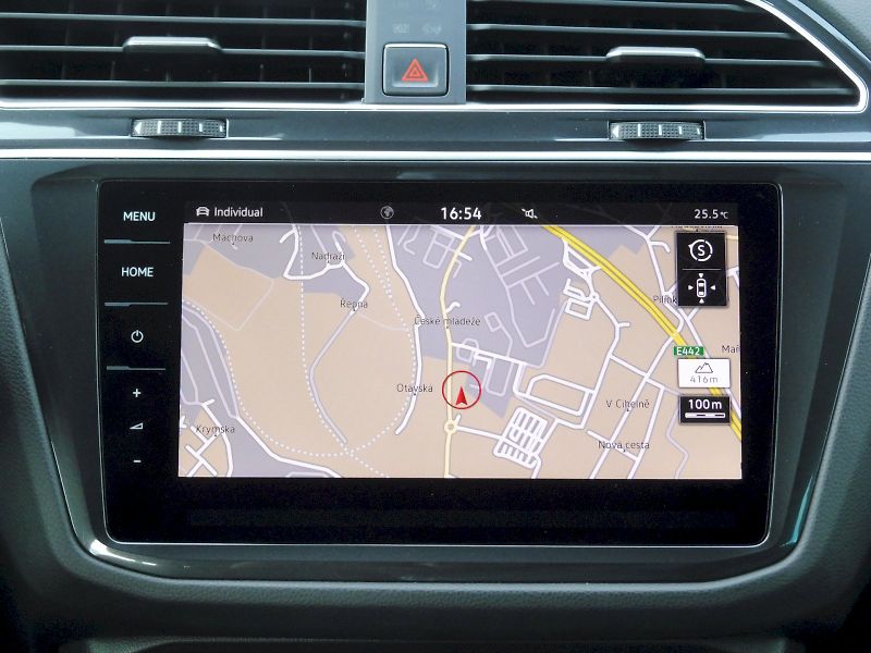 Volkswagen Tiguan (2018) Highline 2,0 TDI 140kW DSG 4MO - fotka 13 z 28