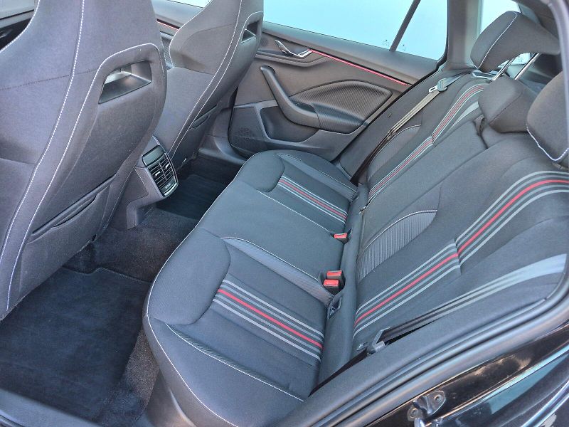 Škoda Kamiq (2025) Monte Carlo 1.5 TSI 110kW - fotka 29 z 34