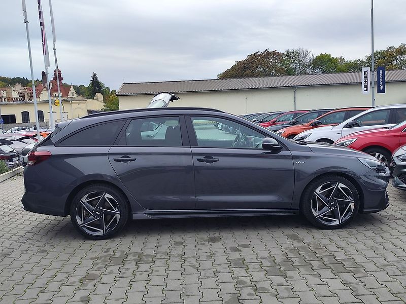Hyundai i30 1.5 T-GDI/103kW N-Line DCT - fotka 4 z 34