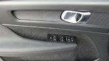 Volvo XC40 T2 FWD Momentum Auto - náhled 9