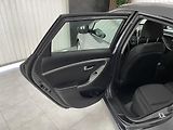 Hyundai i30 1.6 i 88kW ČR 1.MAJ.REZERVACE  - náhled 17