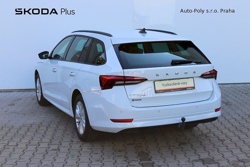 Škoda Octavia (2023) 1.5 TSI 110 kW Ambition - fotka 7 z 25