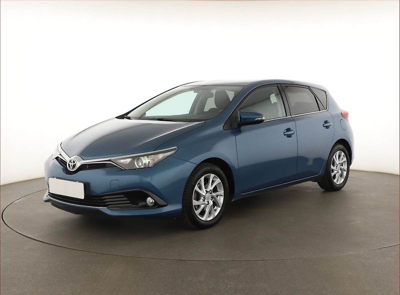 Toyota Auris (2017) 1.6 Valvematic, ČR,1.maj - fotka 2 z 20