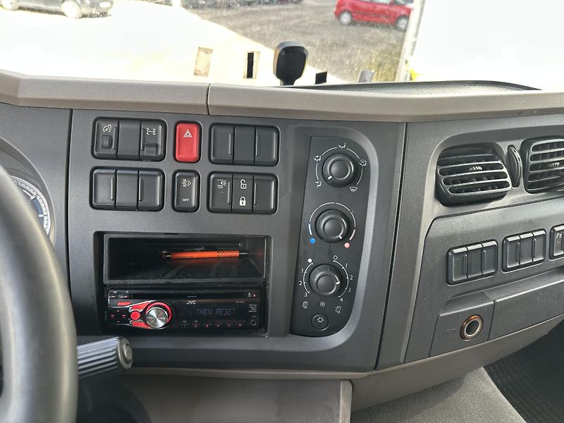 DAF LF (2014) 45.220 - SHRNOVAČKA - VRATA E6 - fotka 31 z 35