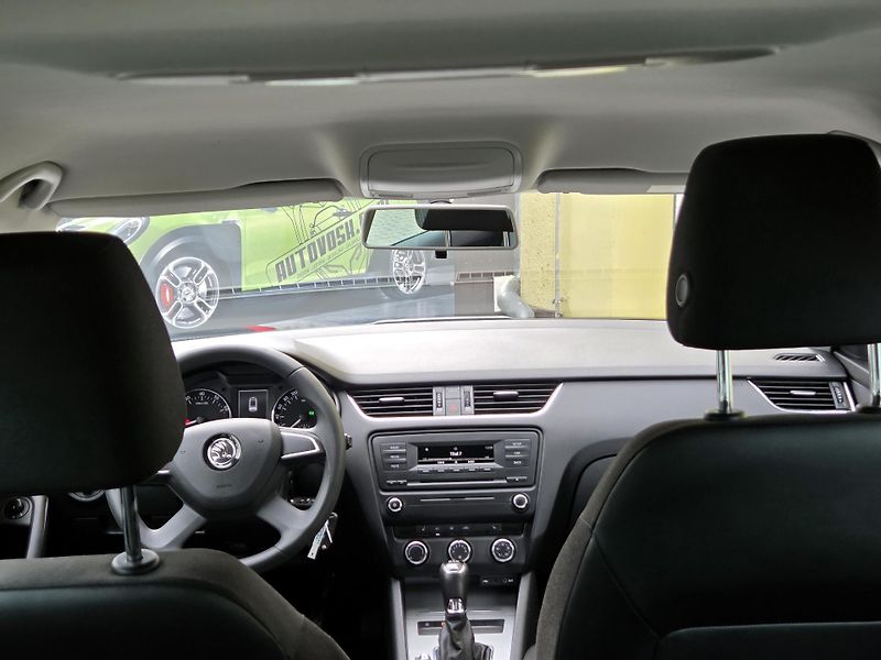 Škoda Octavia 1,2TSi DSG SERV.ŠKODA - fotka 16 z 47
