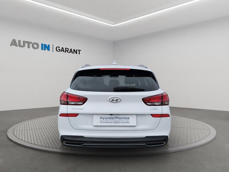 Hyundai i30 (2020) SMART 1.5 DPi 81kW, ČR, 1. Maj - fotka 6 z 25