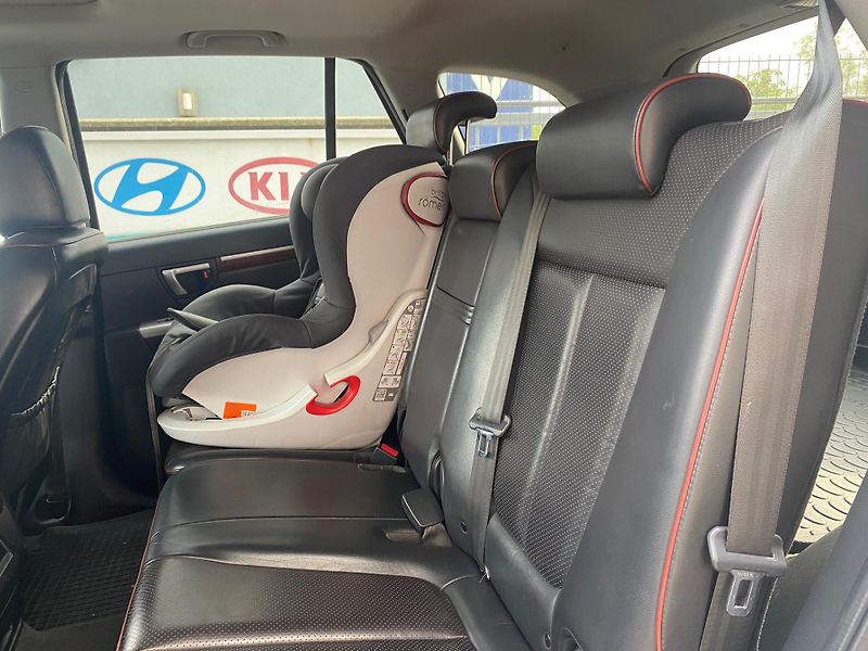 Hyundai Santa Fe 2.2-114KW-PANORAMA - fotka 9 z 15