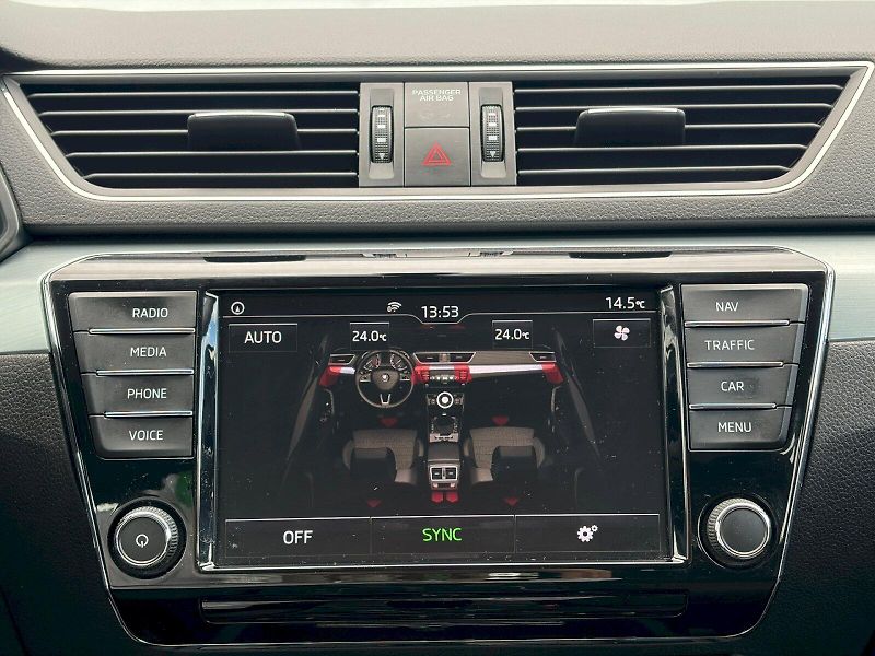 Škoda Superb (2017) Combi 2.0 TDI / 110kW / AMBITI - fotka 24 z 35