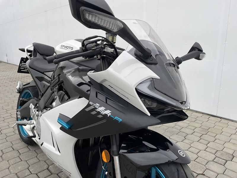 CFMOTO (2026) 675SR-R EU5+ - fotka 5 z 11