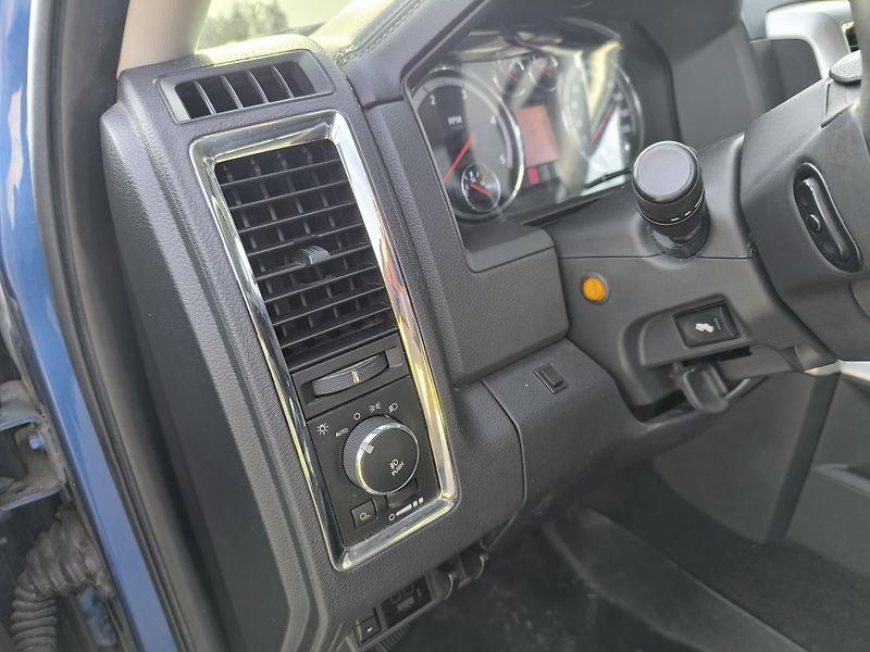 Dodge Ostatní (2010) RAM 2500 6,7 TURBO DIESEL - fotka 15 z 28