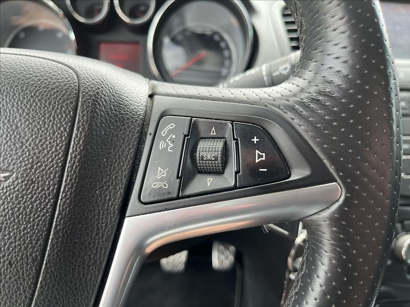 Opel Insignia 2,0 CDTi KLIMA SERVIS ROZVODY - fotka 25 z 44