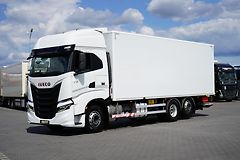 Iveco S-WAY (2021) 420 / E 6 / KONTENER + WINDA / - fotografie inzerátu
