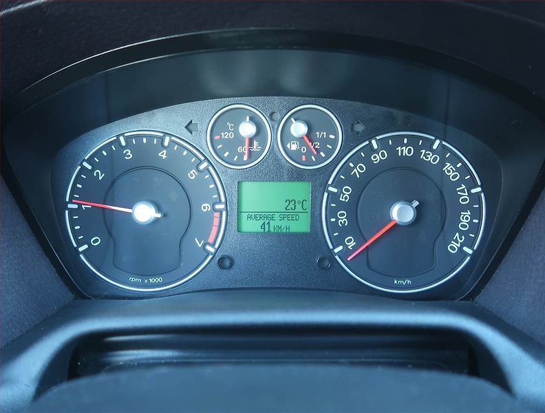Ford Fusion (2010) 1.4, Serv.kniha, Tažné - fotka 11 z 14