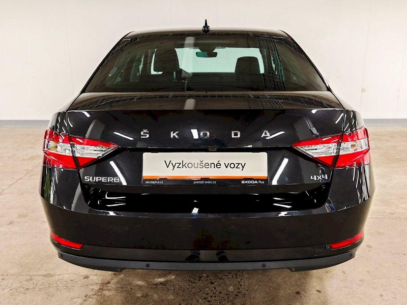 Škoda Superb (2024) 2.0 TDI 147 kW DSG 4x4 Style - fotka 27 z 31