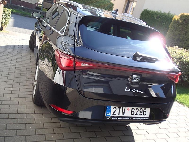 Seat Leon 1,5 eTSI,Execelent,DSG,Tažné - fotka 7 z 80