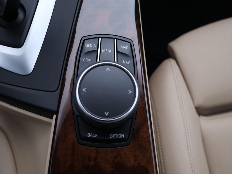 BMW Řada 4 2,0 30i 185kW Grand Coupe DPH - fotka 23 z 32