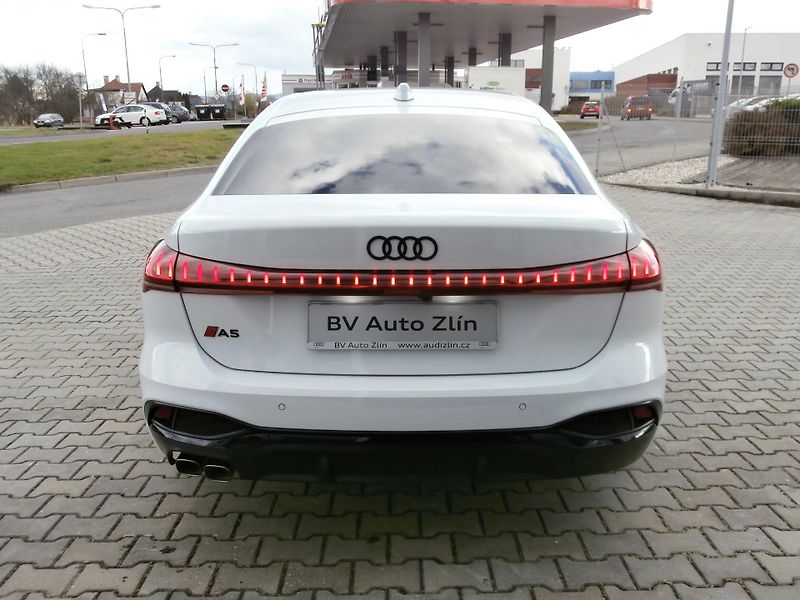 Audi A5 (2024) Limuzína TDI quattro 150kW - fotka 4 z 31