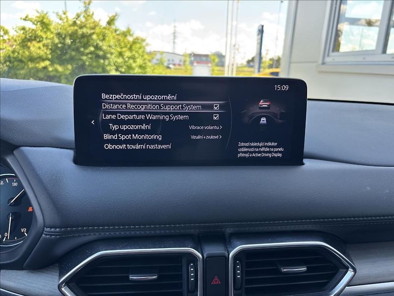 Mazda CX-5 2,2 SKYACTIV-D AWD Takumi Plus - fotka 29 z 35