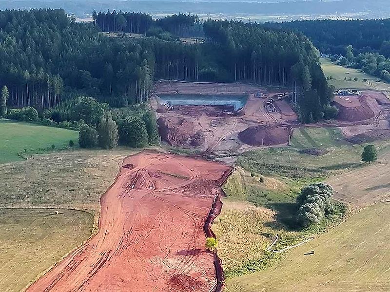 Stavba dálnice D11 Jaroměř - Trutnov v srpnu 2026.