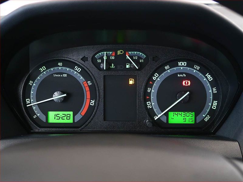 Škoda Fabia (2006) 1.2 12V, Serv.kniha, po STK - fotka 11 z 13