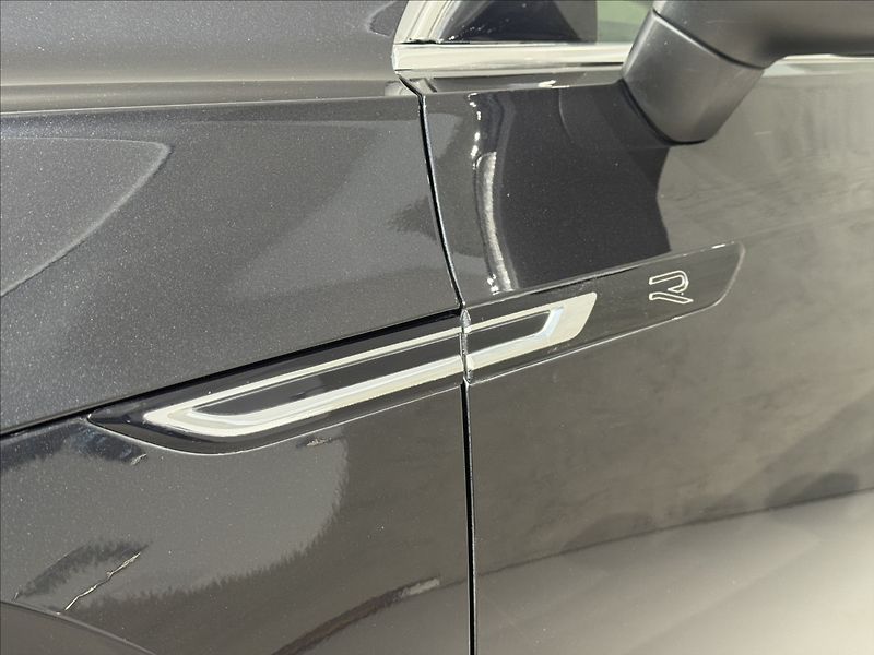 Volkswagen Arteon Shooting Brake 2,0 TDi  DSG R-Line LED Assist - fotka 7 z 50