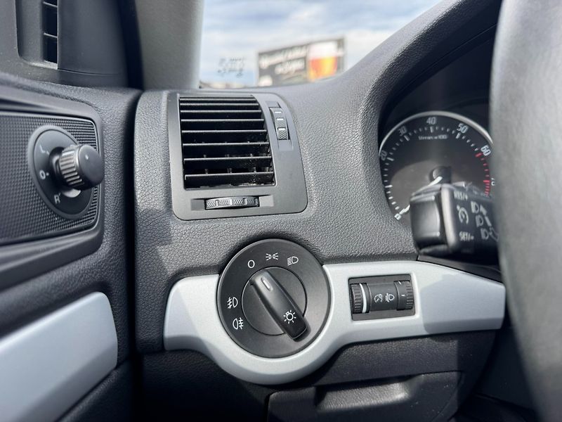Škoda Octavia (2010) 1,4 TSI 90 KW KOLA 2. MAJ - fotka 28 z 50