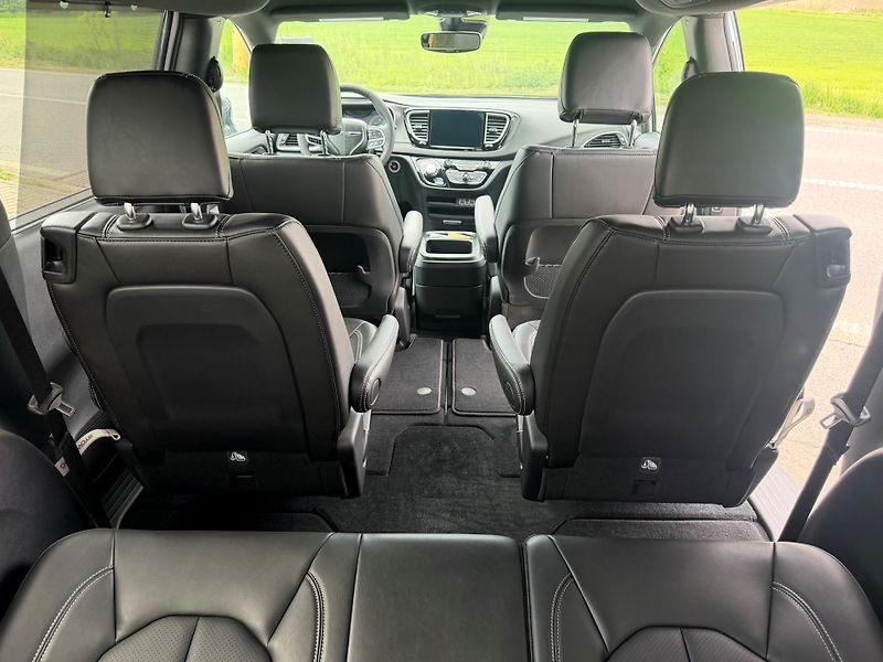 Chrysler Pacifica (2025) Voyager 3,6 RU Radar Nové 2025 - fotka 8 z 20