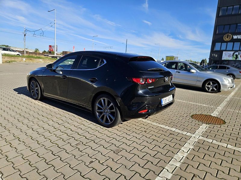 Mazda 3 (2019) 2.0 Skyactiv-G, 90 kW, automat - fotka 4 z 9