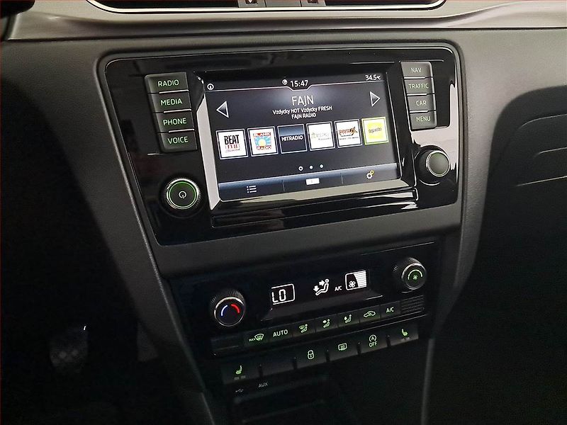 Škoda Rapid (2017) Style 1.0 TSI, Serv.kniha - fotka 12 z 23