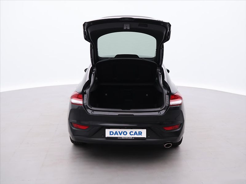 Hyundai i30 1.5 1.5 T-GDI Mild LED CZ - fotka 9 z 27