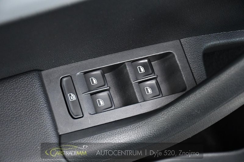 Škoda Octavia 2,0TDi - fotka 23 z 47