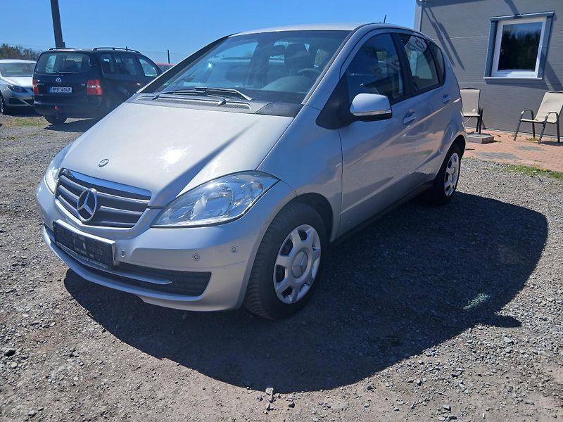 Mercedes-Benz Třídy A A 169, facelift, 180 CDI - fotka 2 z 32