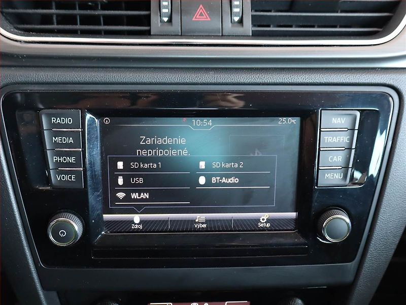 Škoda Rapid (2018) 1.0 TSI, Tempomat - fotka 15 z 21