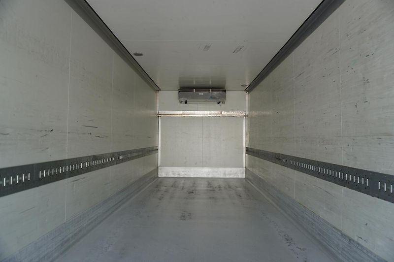 Volvo (2008) FH440 Refrigerator Set/Schmitz - fotka 14 z 24