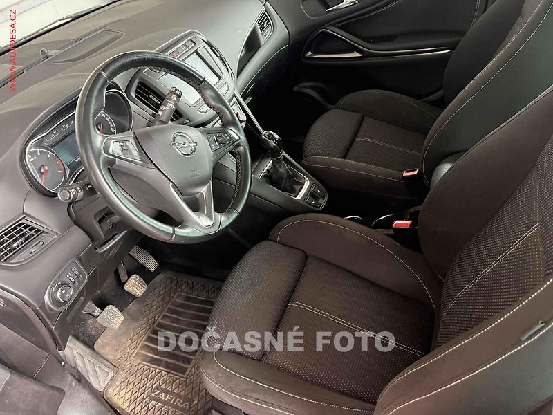 Opel Zafira (2017) 1.4T LPG, 2.maj,ČR, LPG v TP - fotka 3 z 3