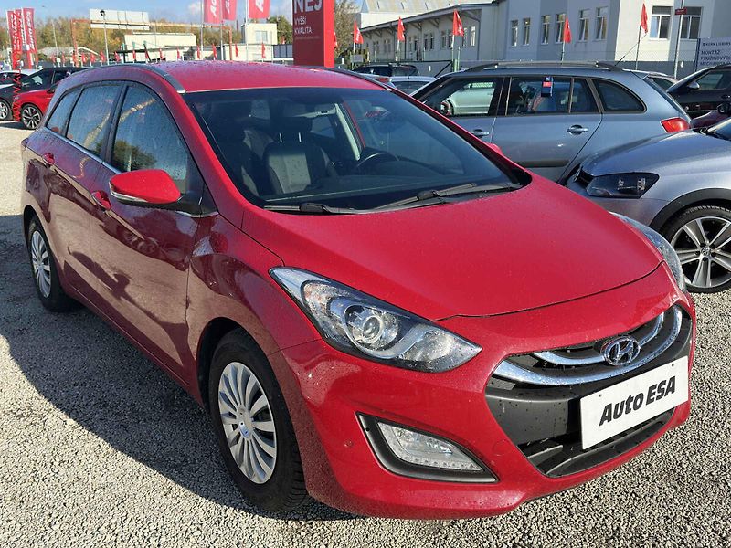 Hyundai i30 (2015) 1.6 16V, ČR, AAC, tempo - fotografie inzerátu