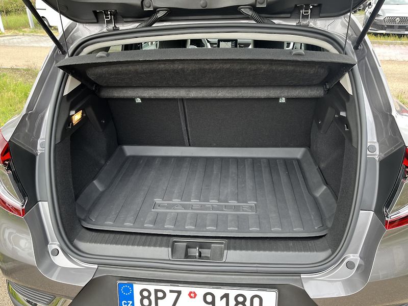 Renault Captur (2023) techno TCe 90 - fotka 10 z 10