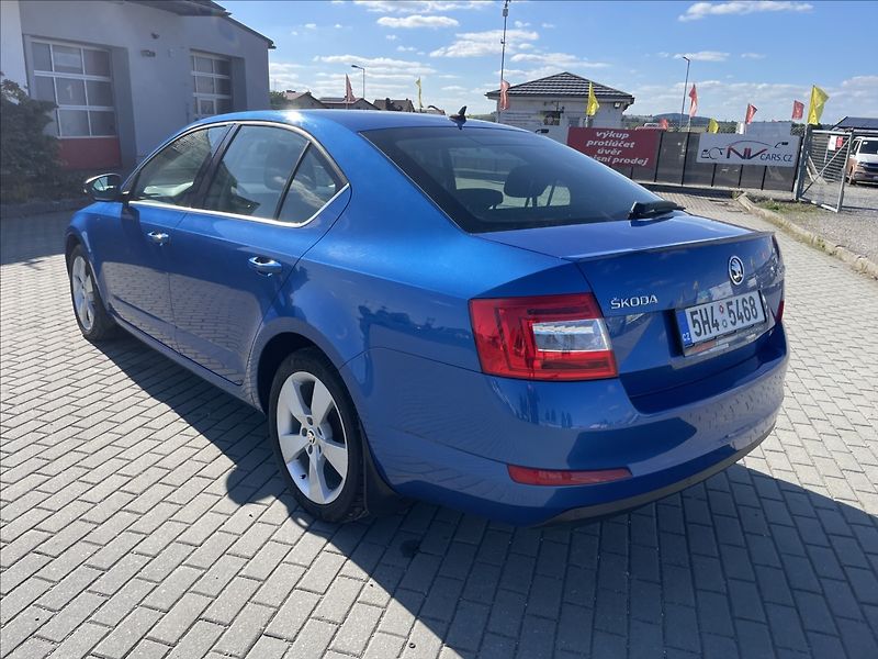 Škoda Octavia 1,8 TSi 132kw DSG Style Xenon - fotka 32 z 35