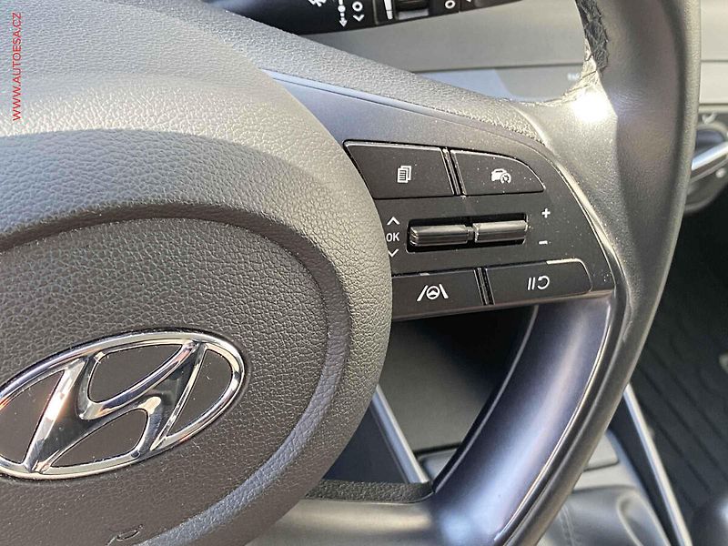 Hyundai i20 (2021) 1.2i, 1.maj,ČR, Smart, LED - fotka 13 z 17