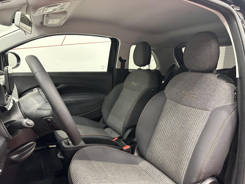 Fiat 500e (2022) 42kwh*KAMERA*10”UCONNECT*TOP - fotka 7 z 16