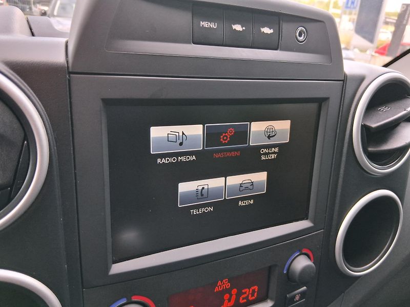 Citroën Berlingo SHINE 1.6 VTi 88 kW - fotka 16 z 21
